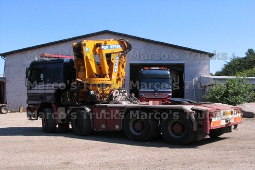 Foto camion trattore - , blu